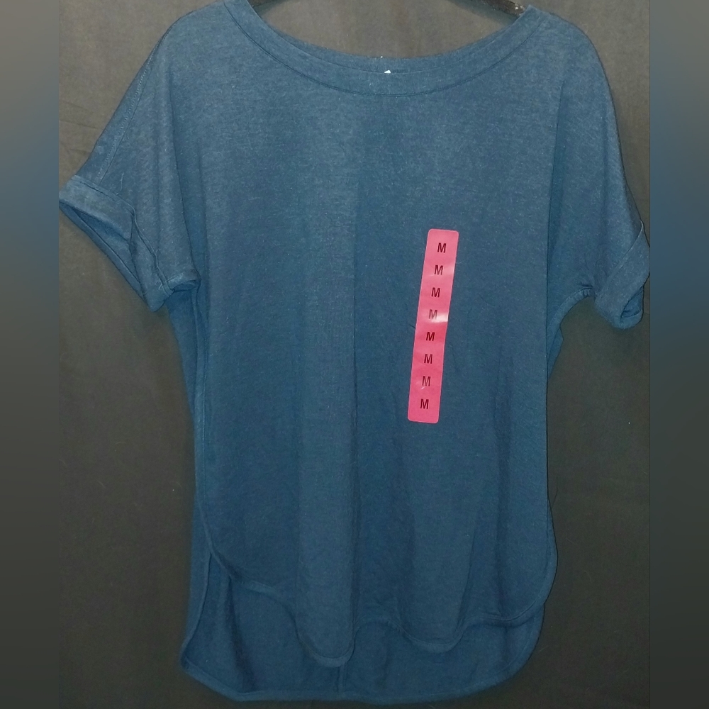 MATTY M  FRENCH TERRY ROLL CUFF TEE. SIZE M
